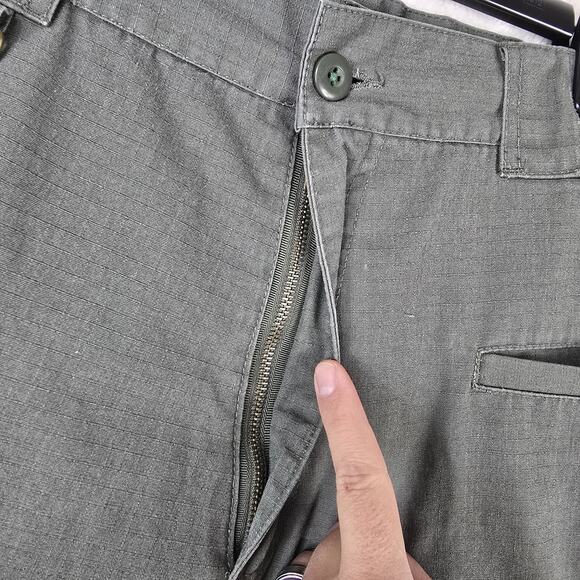 Vintage First Class Green Cargo Ripstop Pants Mens Size 38 R Regular 34x31 - Picture 4 of 12